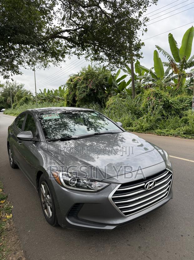 Hyundai Elantra SE 2018 Gray