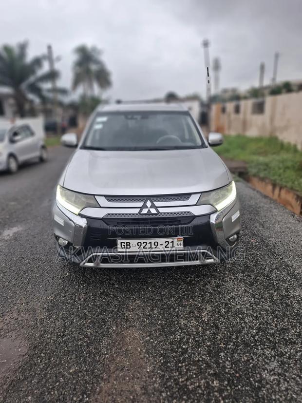 Mitsubishi Outlander Sport 2020 Silver