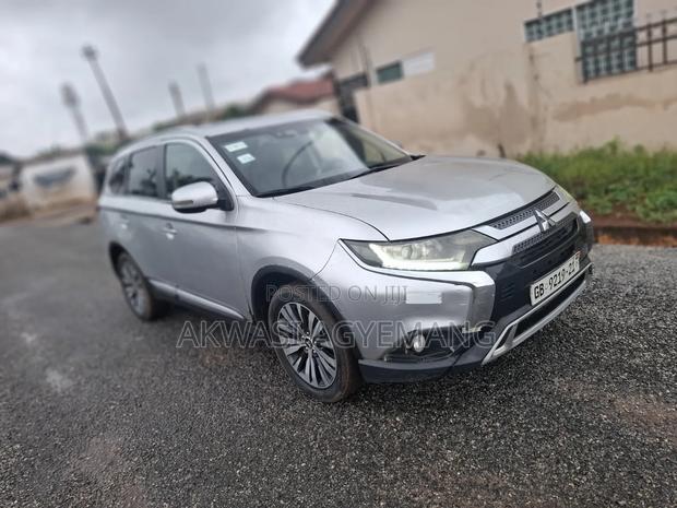 Mitsubishi Outlander Sport 2020 Silver