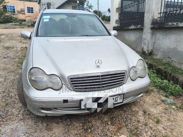Mercedes-Benz C220 2004 Silver