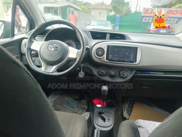 Toyota Vitz 2014 White