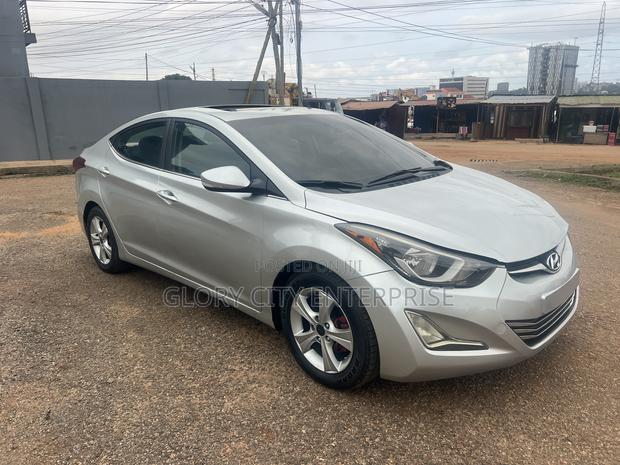 Hyundai Elantra 2016 Silver