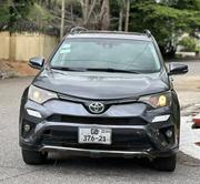 Toyota RAV4 2018 Gray for sale