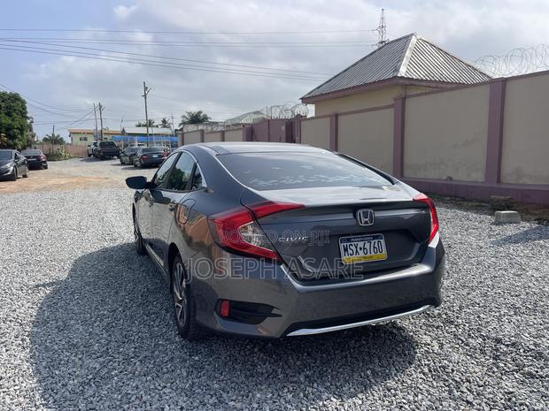 Honda Civic EX Sedan 2020 Gray