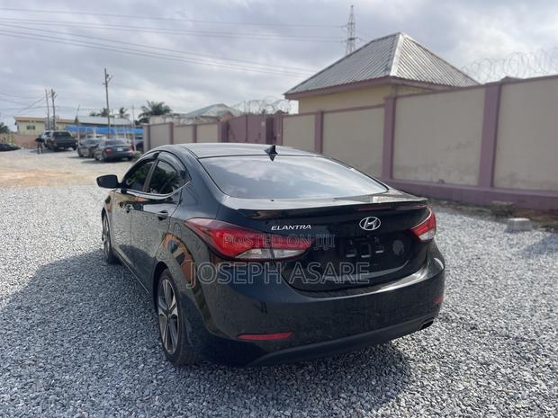 Hyundai Elantra Limited 4dr Sedan (1.8L 4cyl 6A) 2015 Black