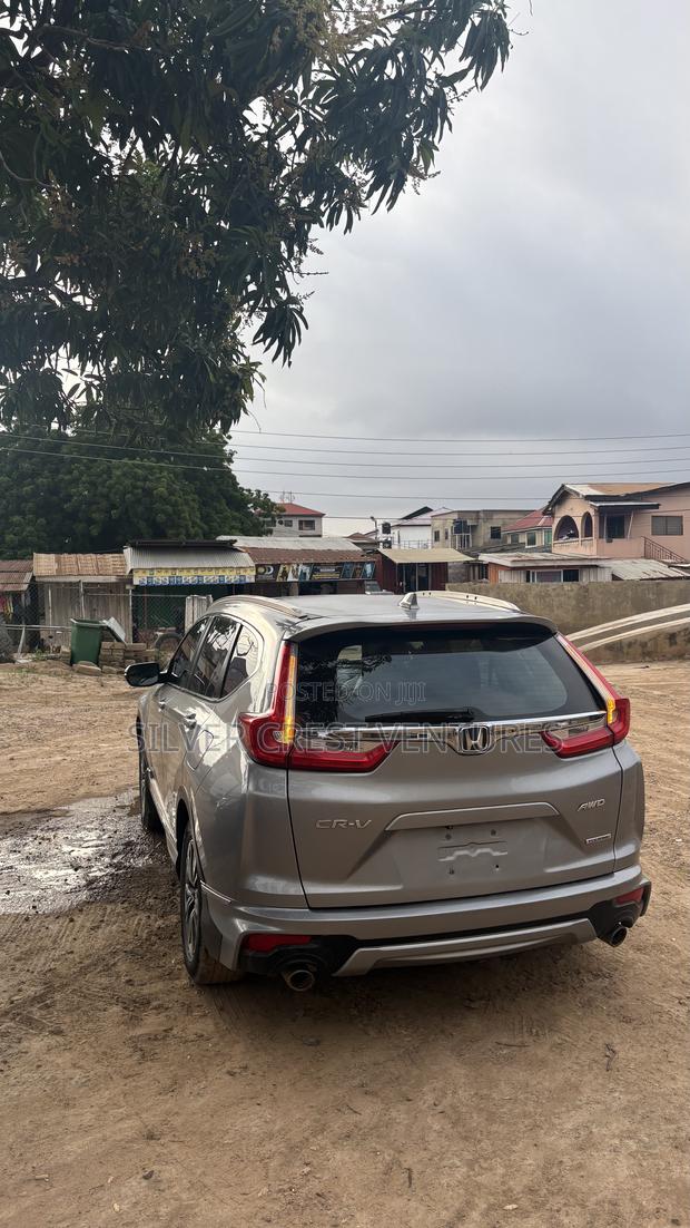 Honda CR-V Touring AWD 2018 Gray