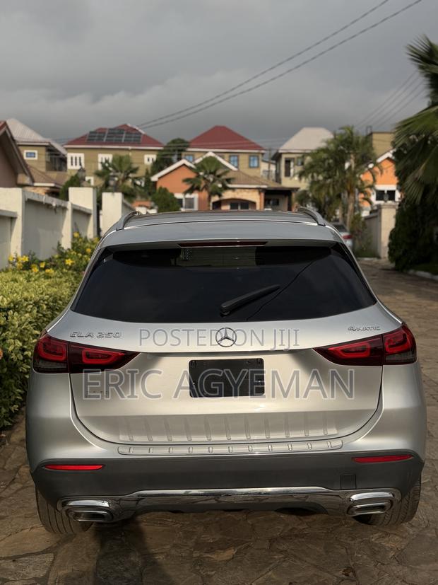 Mercedes-Benz CLA-Class 2021 Silver