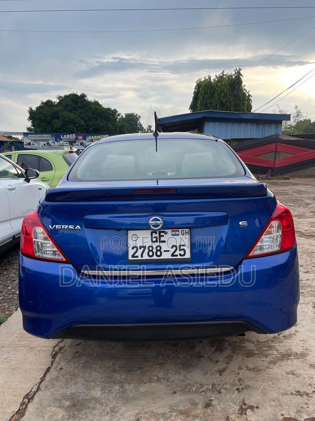 Nissan Versa 1.6 S 2017 Blue