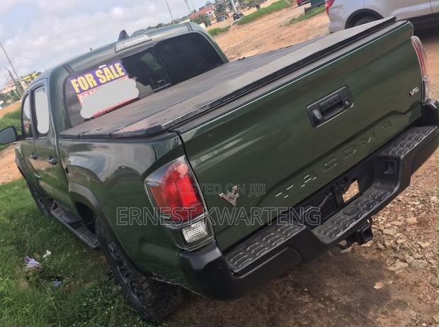 Toyota Tacoma 2022 Green