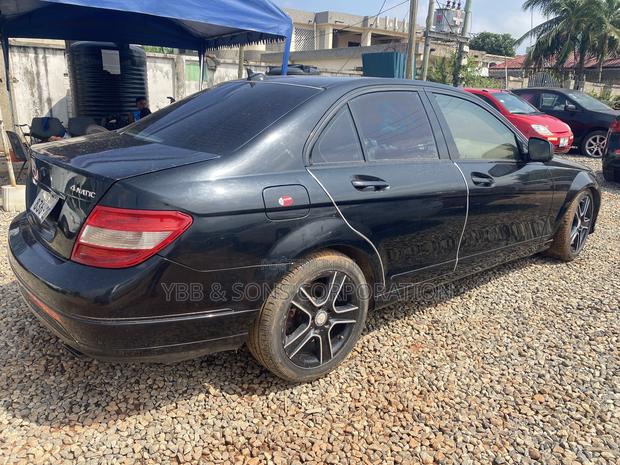 Mercedes-Benz C300 2008 Black