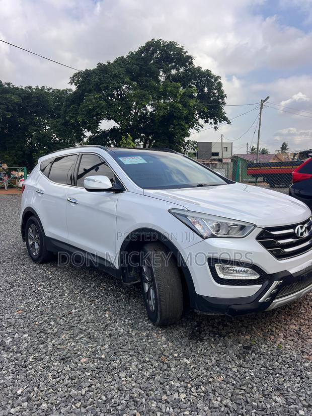 Hyundai Santa Fe Limited w/Saddle Interior 4dr SUV AWD (3.3L 6cyl 6A)