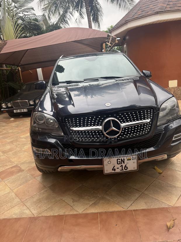 Mercedes-Benz M Class ML 350 BlueTEC 4Matic 2012 Blue