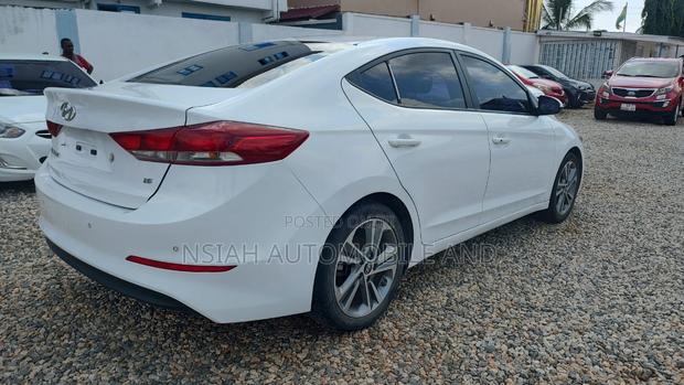 Hyundai Avante 2017 White