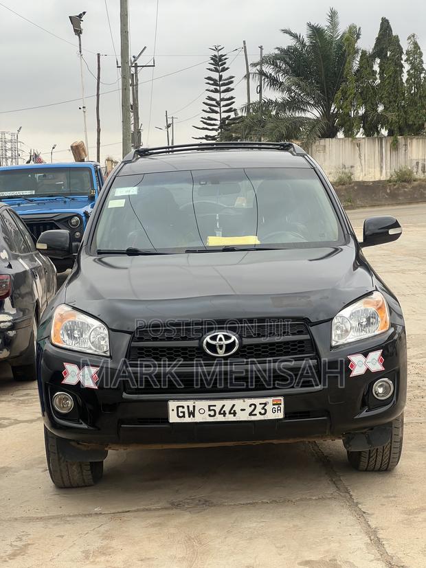 Toyota RAV4 2011 Black