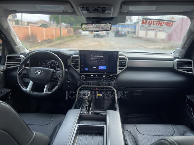 Toyota Tundra Hybrid 2024 Gray