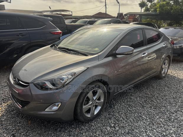 Hyundai Avante 2013 Gray