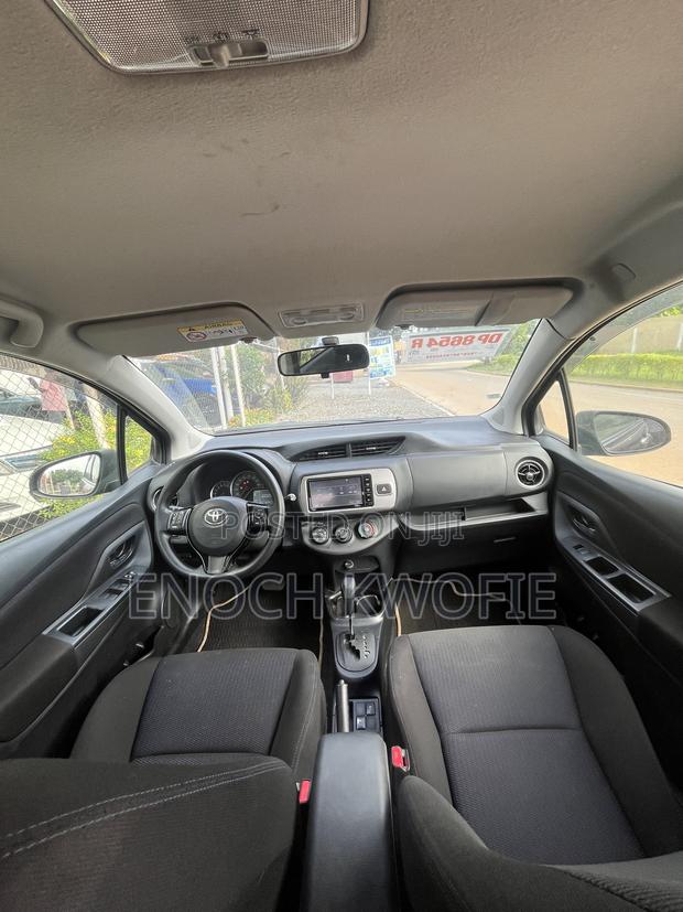 Toyota Vitz 2016 Black