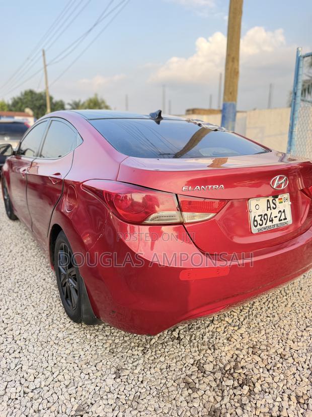 Hyundai Elantra 2013 Red