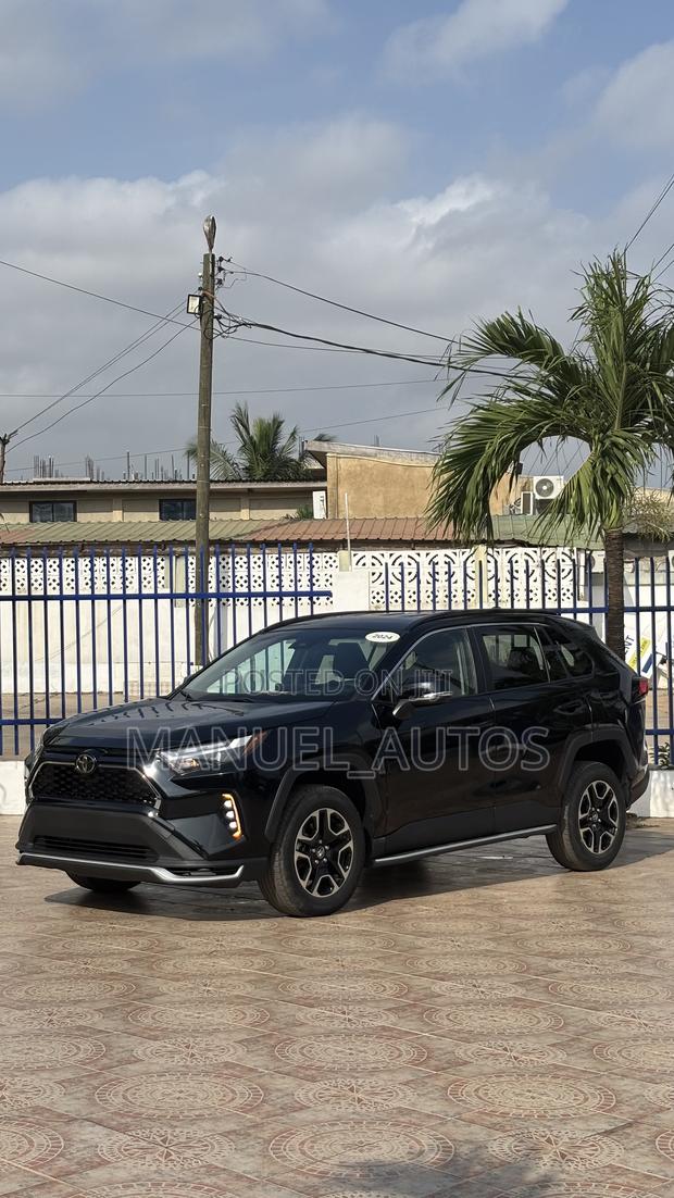 Toyota RAV4 XLE AWD 2024 Black