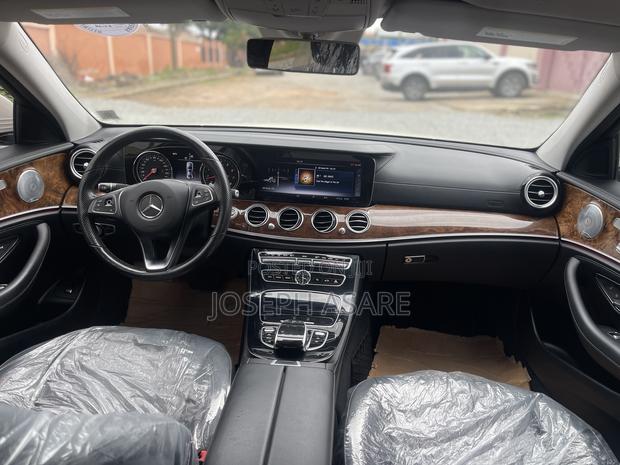 Mercedes-Benz E300 2018 White