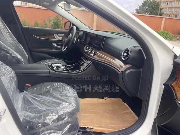 Mercedes-Benz E300 2018 White