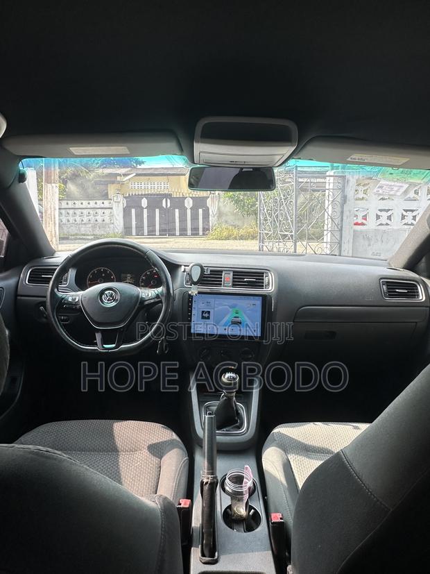 Volkswagen Jetta SportWagen S 2011 Black