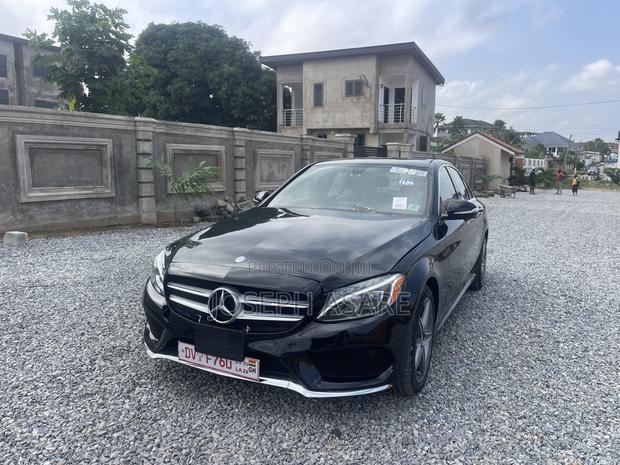 Mercedes-Benz C300 Luxury 4dr AWD 4Matic Sedan (2.0L 4cyl 7A) 2015