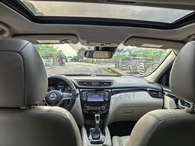 Nissan Rogue Sport 2018 Blue