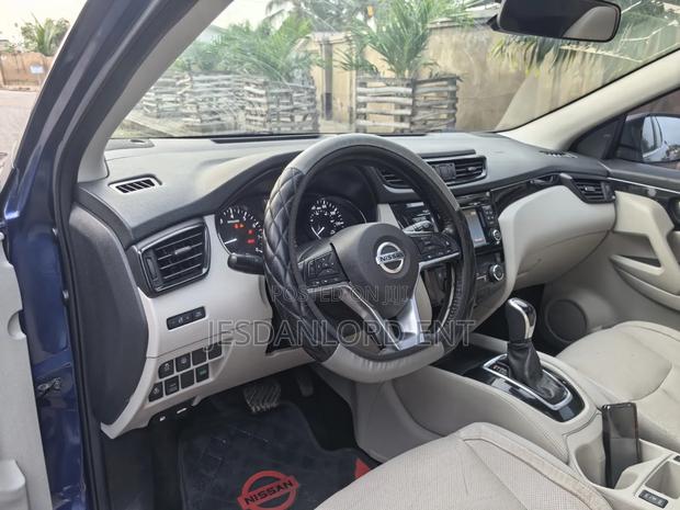 Nissan Rogue Sport 2018 Blue