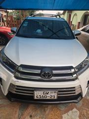 Toyota Highlander 2019 White for sale