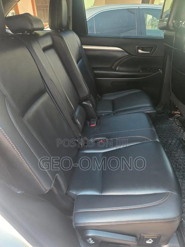 Toyota Highlander 2019 White