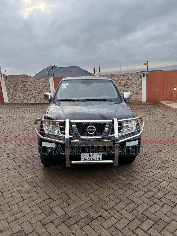 Nissan Navara 2.5 dCi Automatic 2011 Black