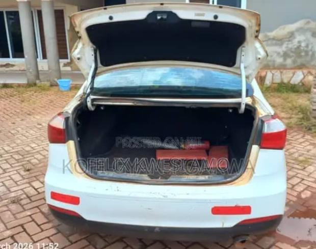 Kia Forte EX Sedan 2014 White