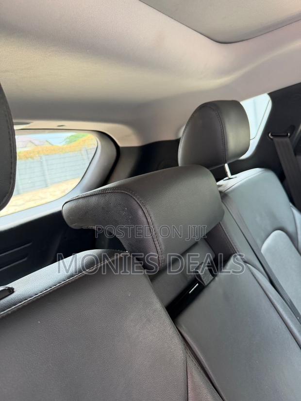 Hyundai Santa Fe SE AWD 2017 Brown