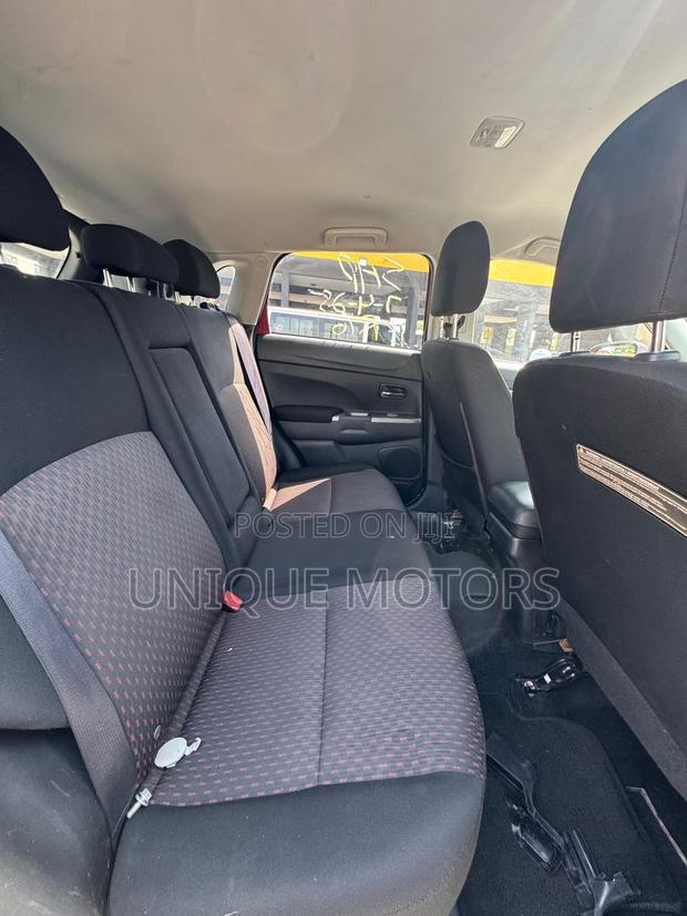 Mitsubishi Outlander ES AWC 2018 Red