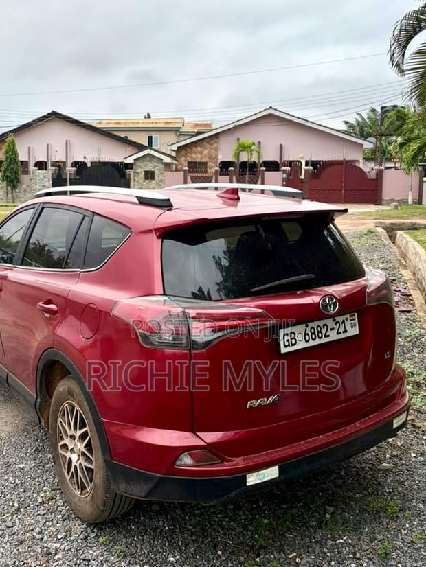 Toyota RAV4 Limited AWD (2.5L 4cyl 6A) 2017 Red