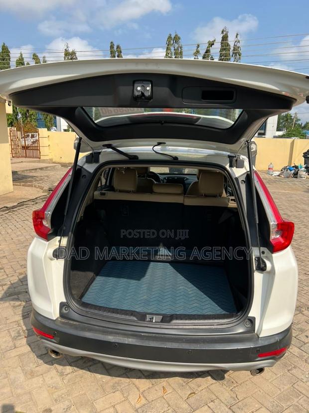 Honda CR-V 2019 White