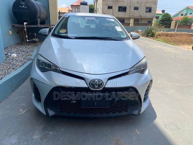 Toyota Corolla SE 4dr Sedan (1.8L 4cyl CVT) 2017 Silver