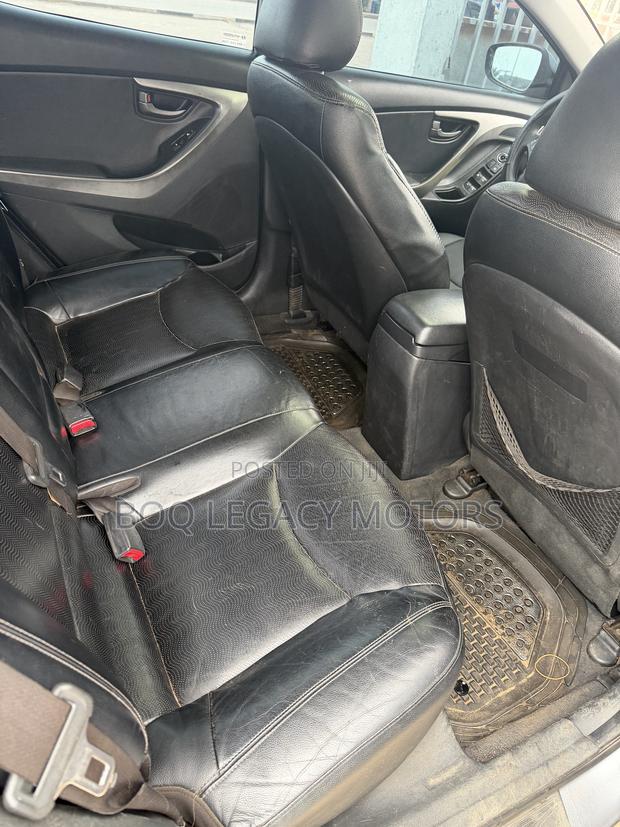 Hyundai Elantra 2012 Gray
