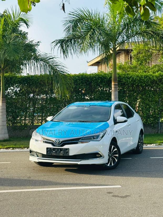 Toyota Corolla L 2020 White