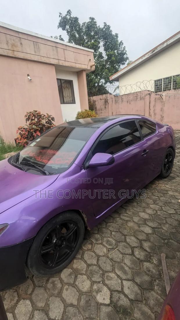 Scion tC Base 2008 Purple