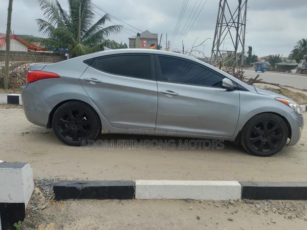 Hyundai Elantra 2012 Gray