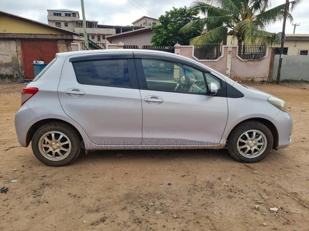 Toyota Vitz 1.3 AWD 5dr 2013