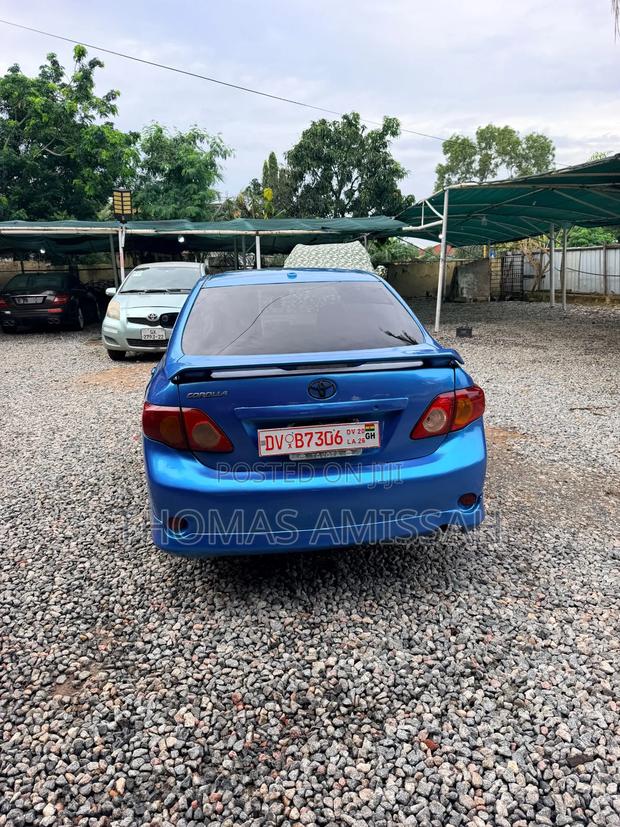 Toyota Corolla 2010 Blue