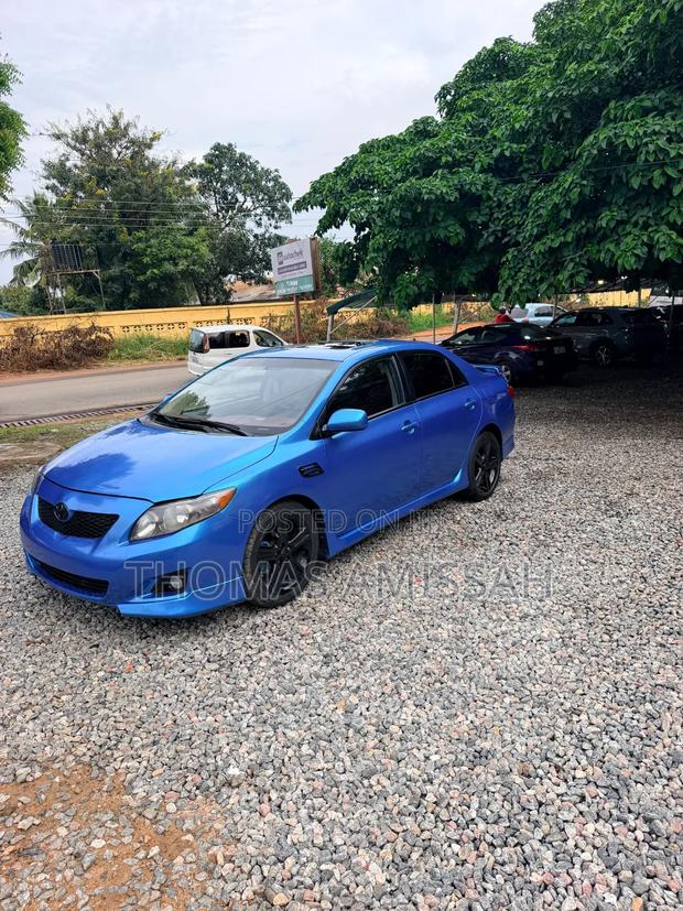 Toyota Corolla 2010 Blue
