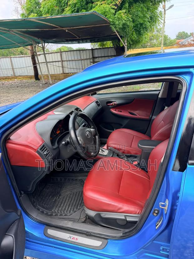 Toyota Corolla 2010 Blue