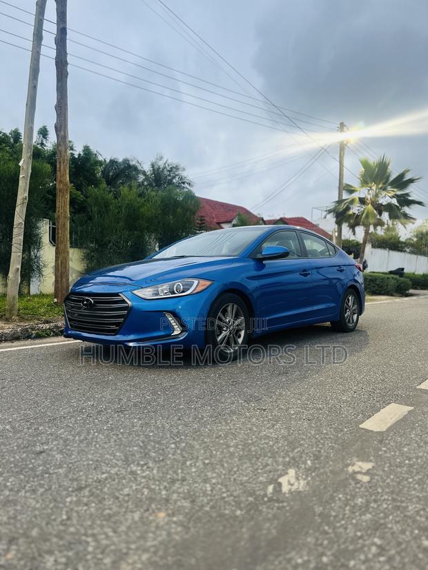 Hyundai Elantra 2018 Blue