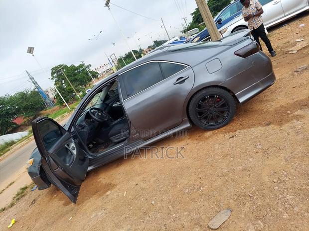 Toyota Camry 2010 Gray