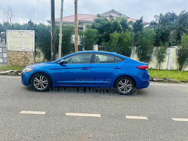 Hyundai Elantra 2018 Blue
