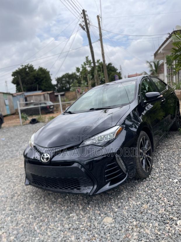 Toyota Corolla 2017 Black